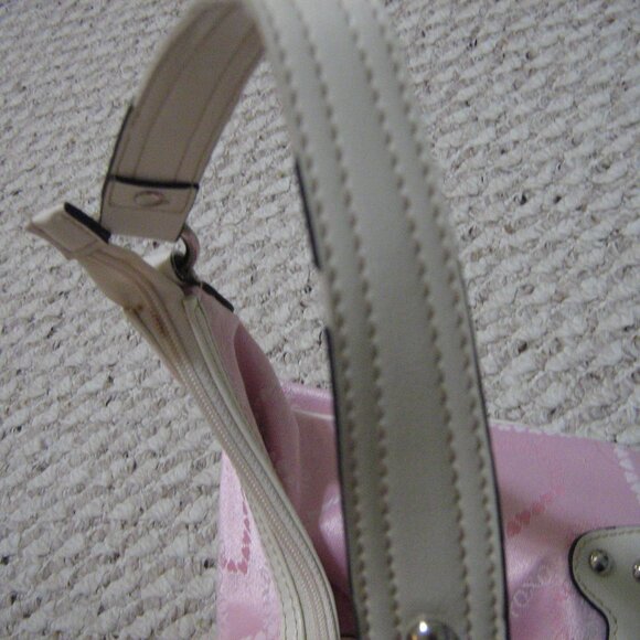 xoxo shoulder bag - Picture 3 of 8